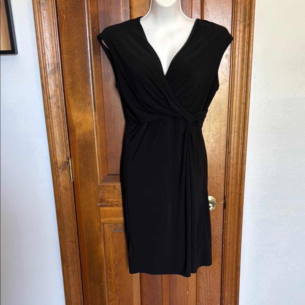 Black Sheath Midi Dress with V-neck for Cocktail